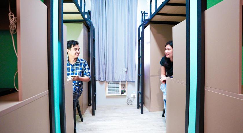 The CityFlats Sacred Heart – Manila, Metro Manila, NY