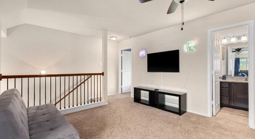 템플 (TX) NEW 12 Bd Temple House, up to 14 PPL, Perfect for Families, Contractors, Large Groups, In Home Theat 4성급 숙소 수영장