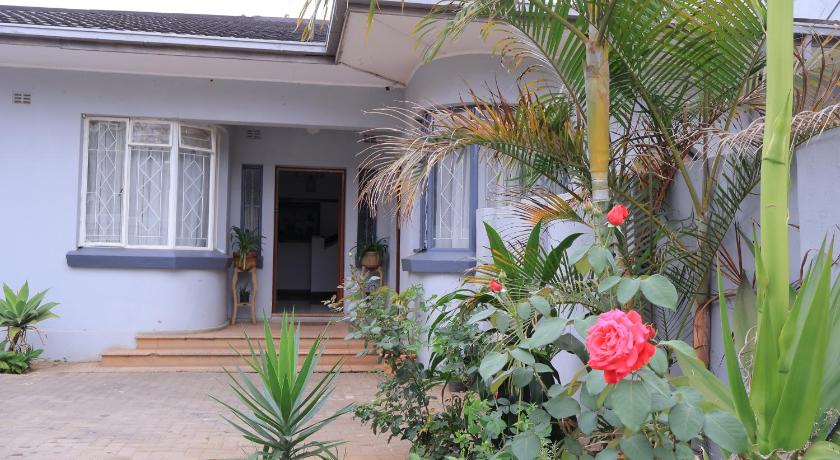 Khayamnandi Lesuire Suites - image 2