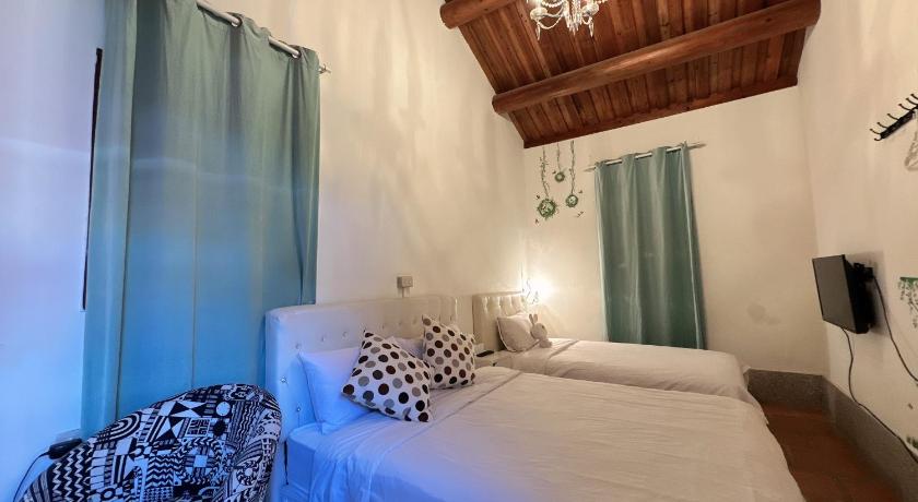 Image of Trip Room 0