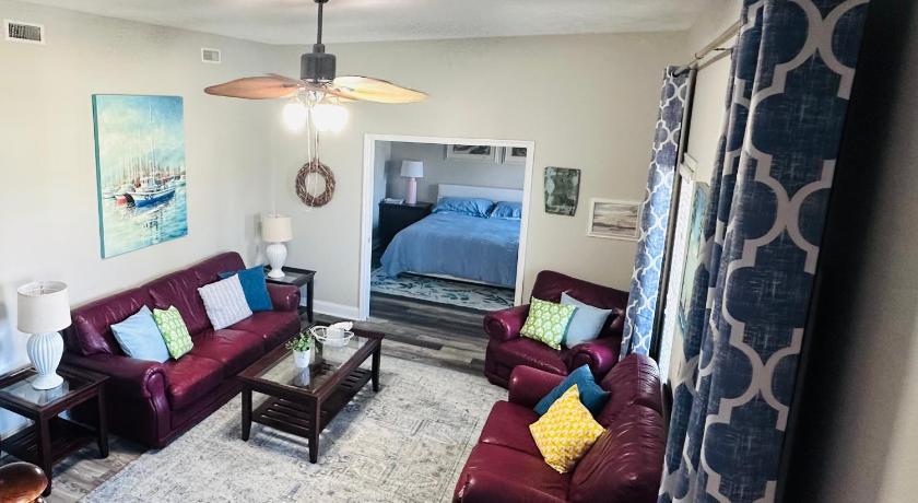 시더 포인트 (NC) Pets welcome in a spacious 1 bedroom with a fenced in backyard and treadmill 3성급 숙소 전망