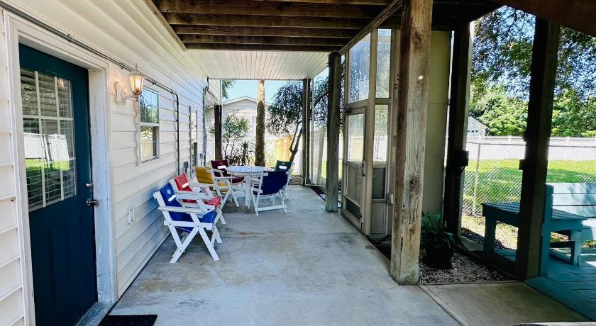 시더 포인트 (NC) Pets welcome in a spacious 1 bedroom with a fenced in backyard and treadmill 3성급 숙소 수영장