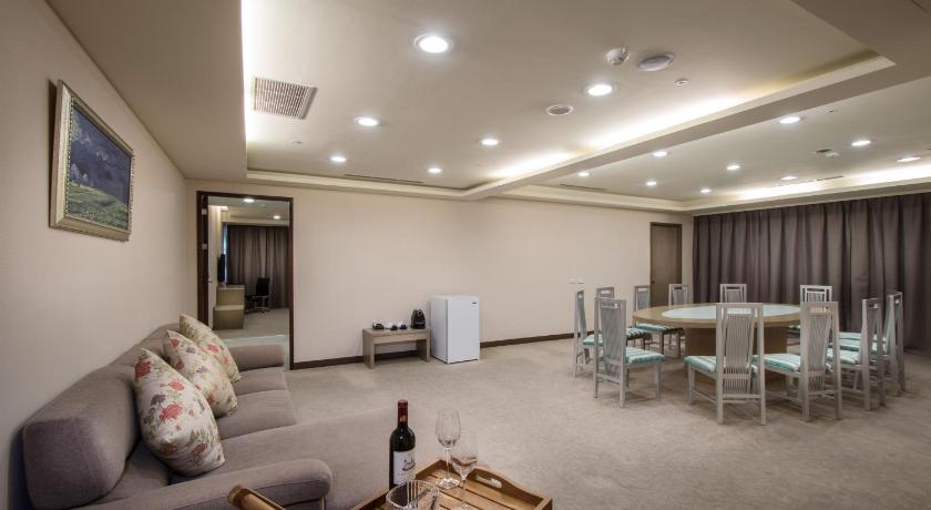 Zhong Ke Hotel - image 7