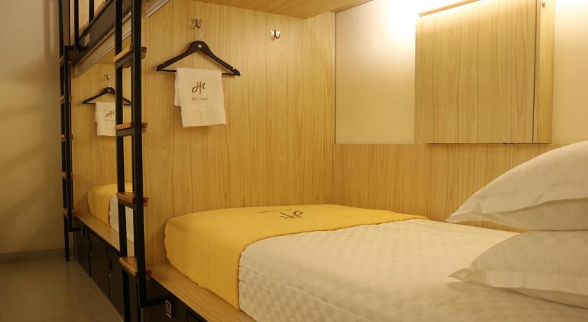 Image of Bed in 8-Bed Dormitory Room 1