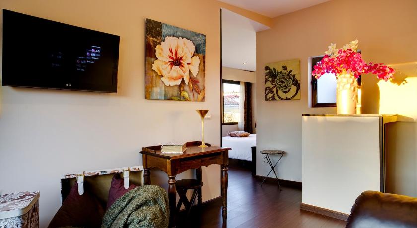 Image of Suite with Balcony 0