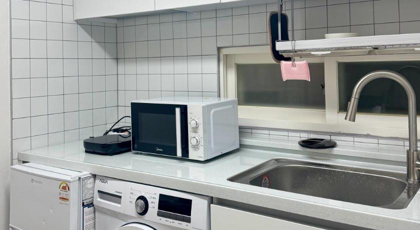 Seoul Konkuk Univ 2BR Cozy Apartment near Subway & Han-river 3-Star Accommodation pool