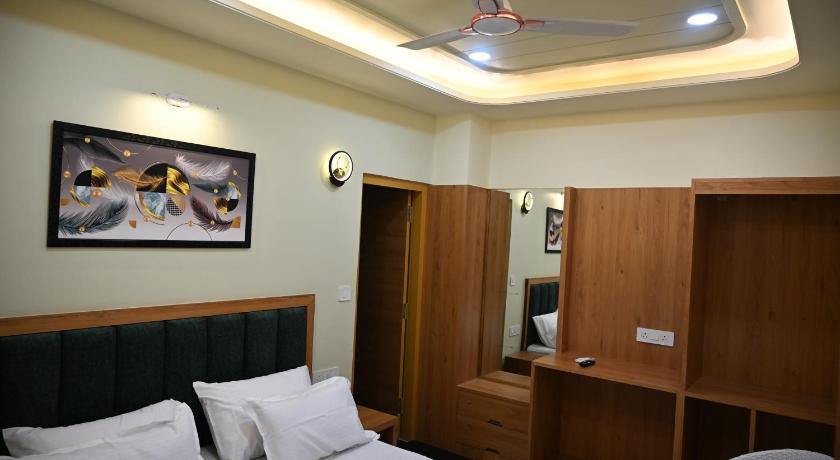 Hotel Om Elite Stay - image 13