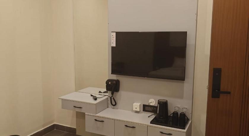 Hotel Diyanvi - image 14