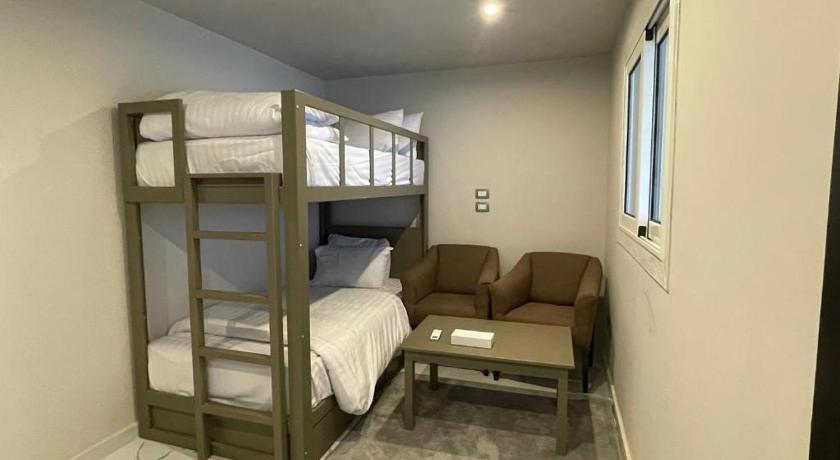Image of Quadruple Room with Sea View 15