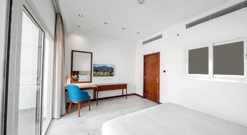 Image of Suite with Sea View 3