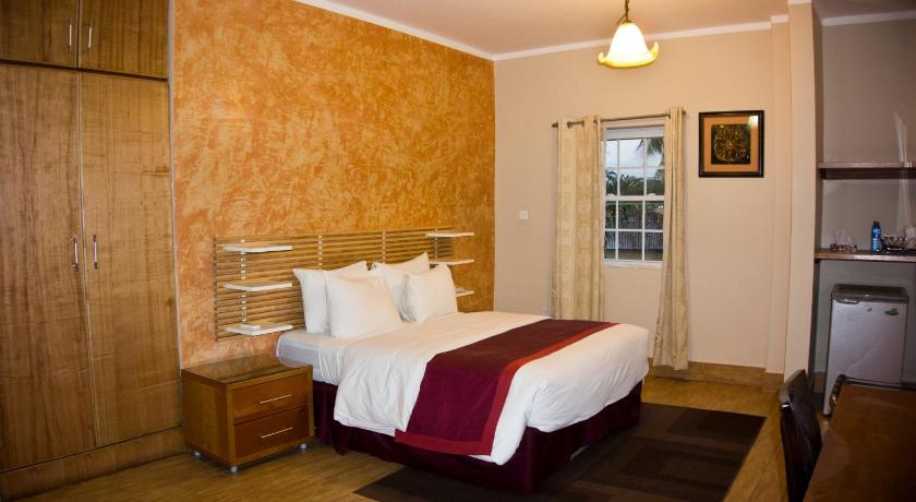 Tropical Enclave Hotel photo