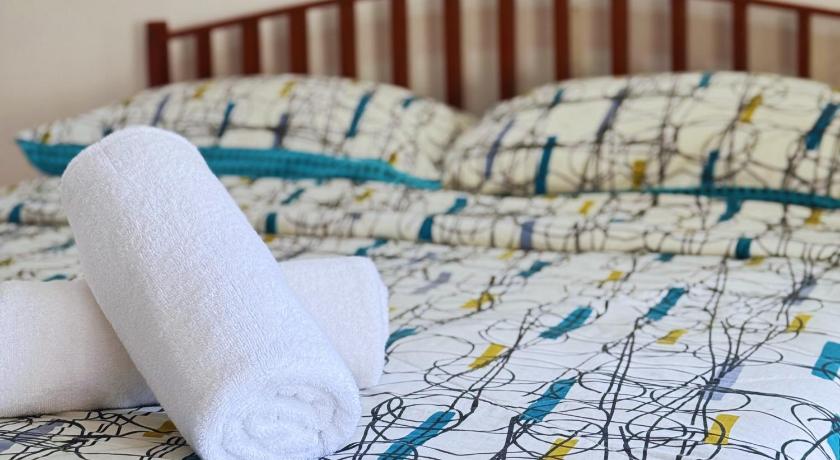 Foto Standard dengan 1 Ranjang Double (Standard with 1 Double Bed) 6