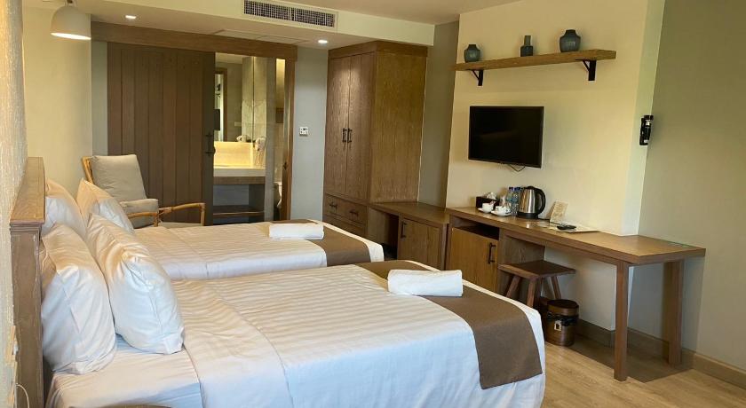 Image of Twin Room with Lake View 5
