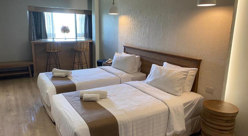 Image of Twin Room with Lake View 6