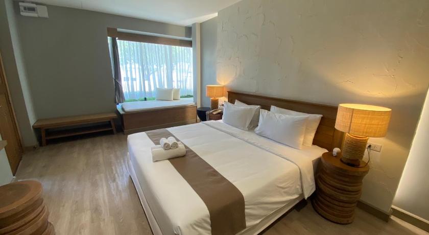 Image of Triple Room with Lake View 1