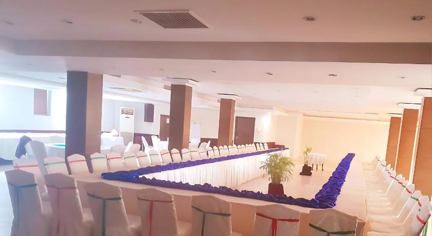 Grand Regency - image 12