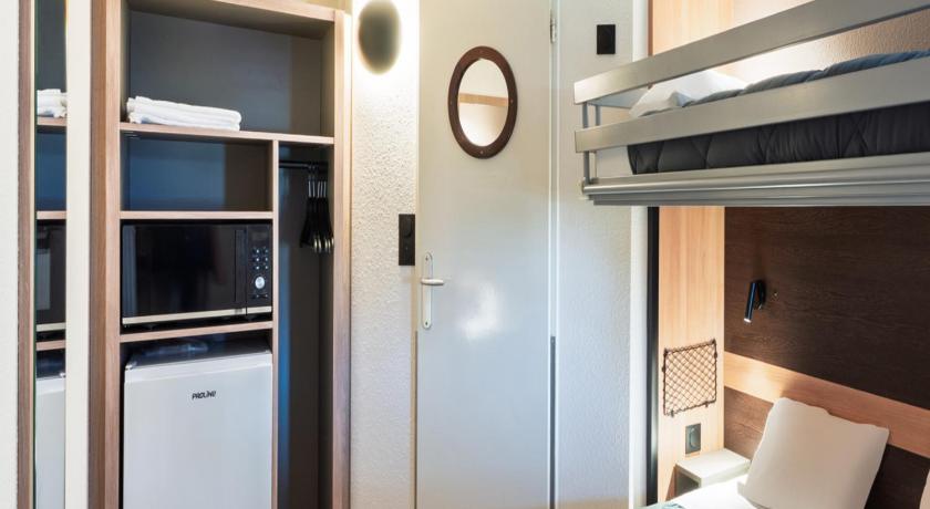 Image of Standard Plus Room - 1 Queen Bed 1 Single Bed 4