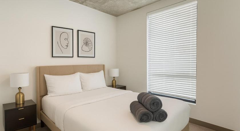 伯明罕 City Escape 2BR Apt with Resort Amenities 4星级 住宿 餐厅