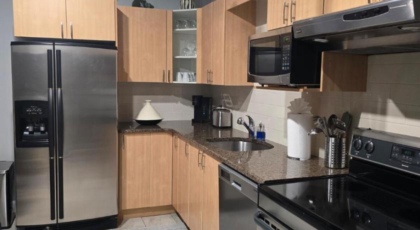 Cozy Sweet Spacious 7B 10 min to DT Ottawa