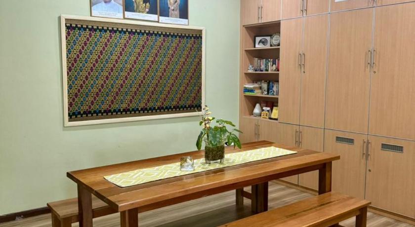 ラブアン LABUAN AVENUE HOTEL 4つ星 ホテル レストラン