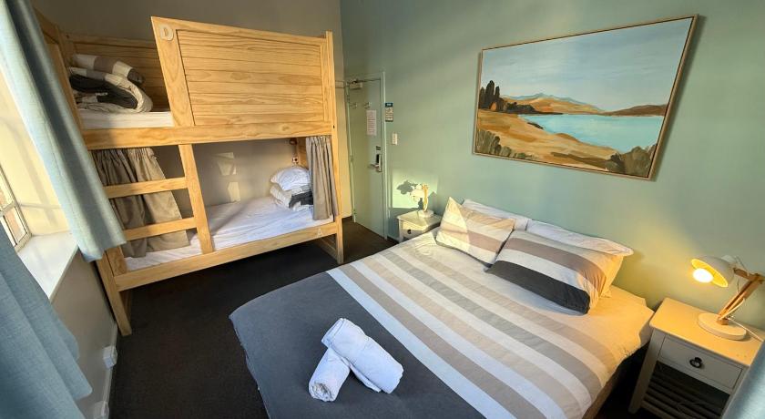 Image of Quad Room 0