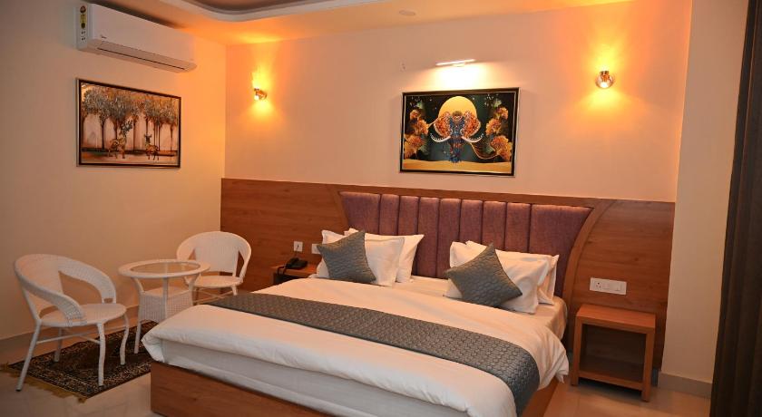 Hotel Om Elite Stay - image 9