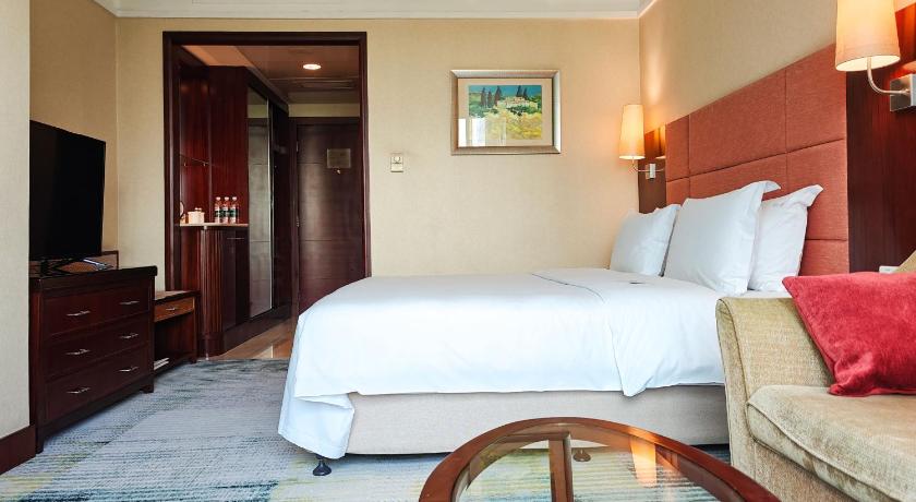 Imagen de 1 King Premium Lounge Access 3