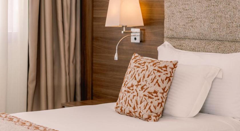 Image de Deluxe Room Twin Bed City View 3