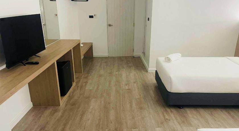 รูปของห้องเตียงใหญ่หรือเตียงแฝด (Double or Twin Room) 6
