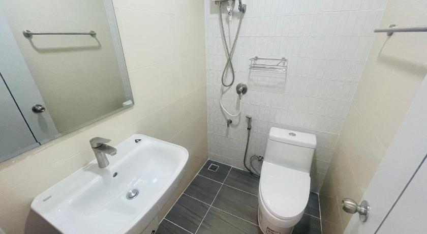 Image of Queen Room 2