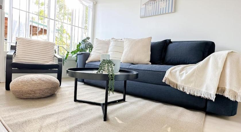 Mi Casa Su Casa - 2BR Sleeps 6 - Free Parking - CBD