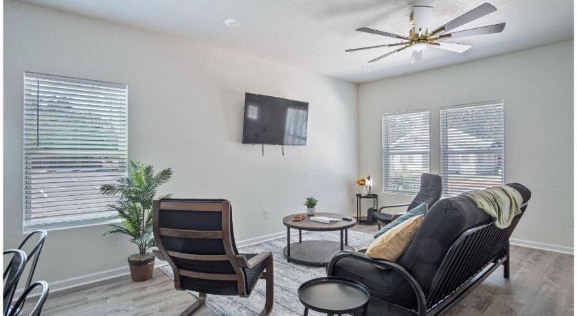 San Antonio Generous 5BR3BA Haven Close to Alamo Riverwalk 4-Star Accommodation lobby