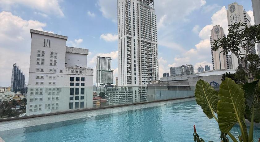 Quill Suites KLCC - image 2
