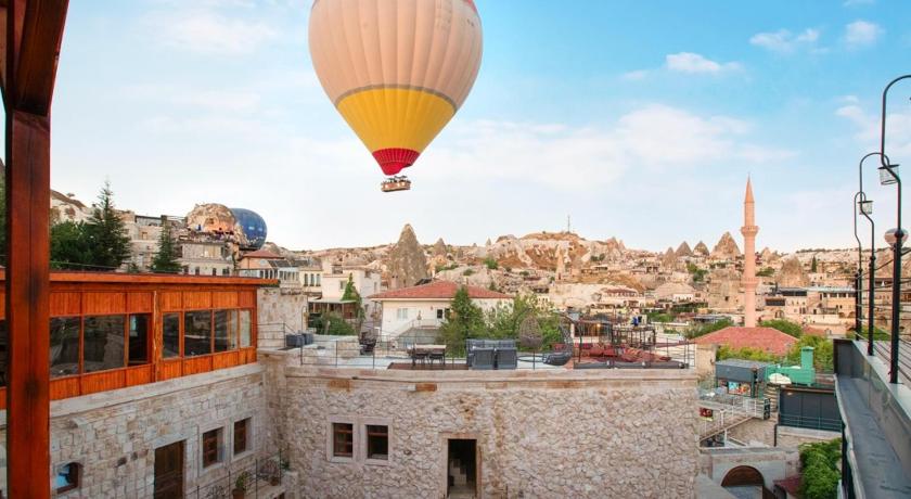 Magna Aurum Cave Hotel