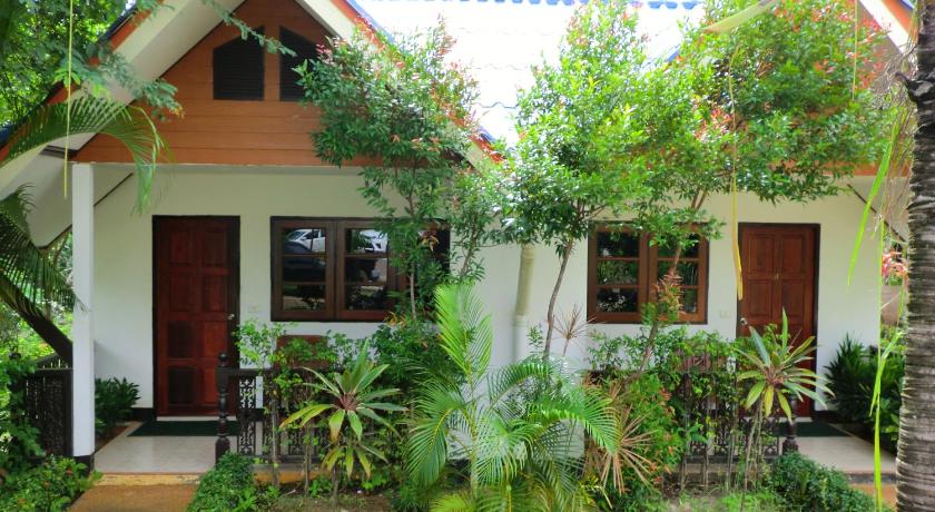 Image of Standard Twin Bed 16