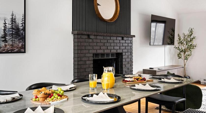 마운트 포코노 (PA) Cozy Poconos Retreat - pool table, hot tub, fire pit 3성급 숙소 부대시설