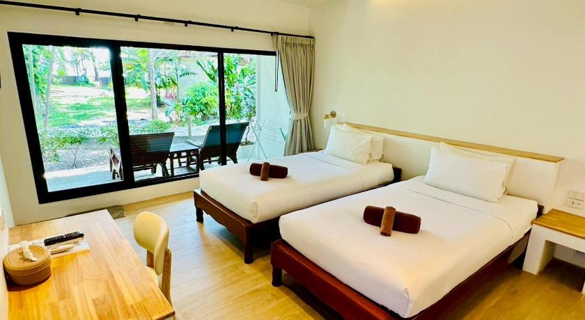 Image of Superior Garden 8