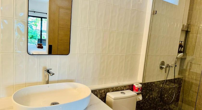 Image of Superior Garden 2