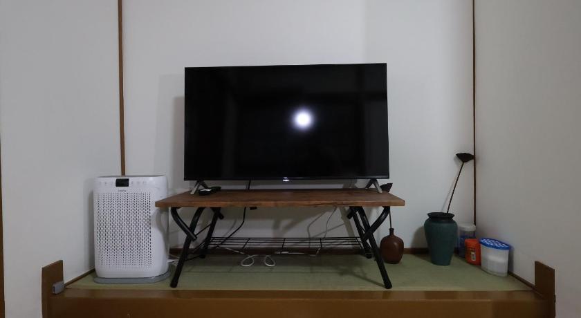 大阪 難波通4分,銀竹居,64m一軒家貸切,昭和レトロな3個室,最大 7名 4つ星 シングルルーム レストラン