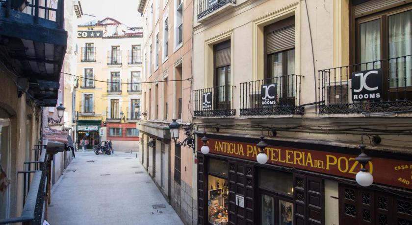 Welcome Puerta del Sol - main image