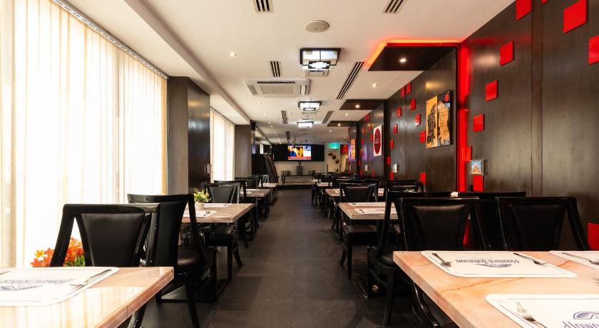 Howard Johnson by Wyndham Bur Dubai - image 11