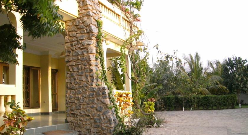 Sampson's Guesthouse Company Ltd. photo