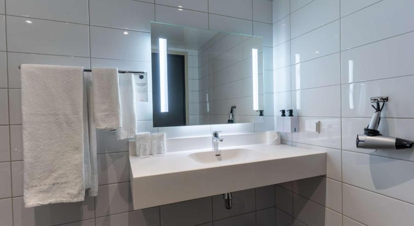 Image of Standard Family Room 17