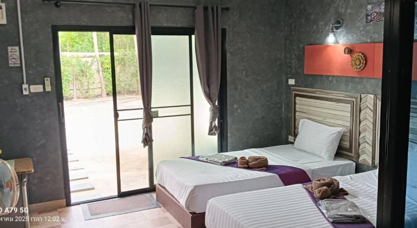 Image of Superior Double or Twin Room with Mountain View 8