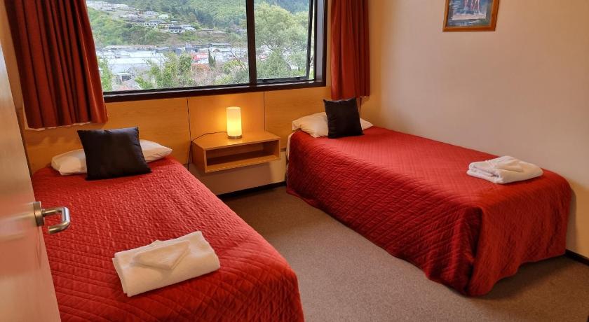 Image of Two-Bedroom Apartment with Spa Bath 4
