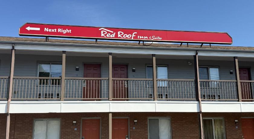 Rodeway Inn - image 2