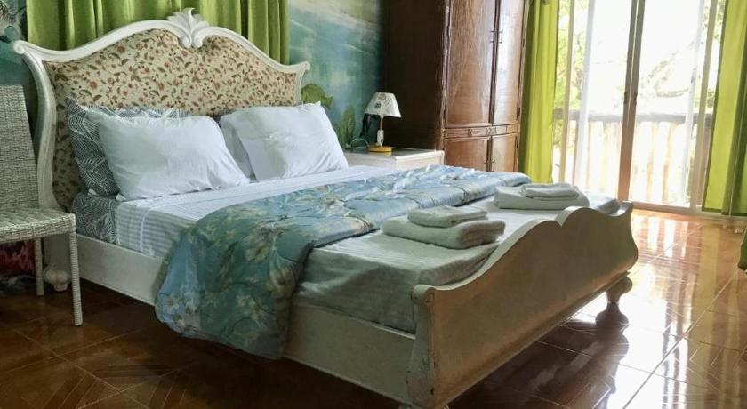 Cebu Camotes Cay Hideaway Hotel suite