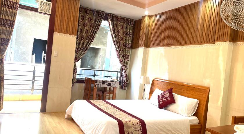 Sleep in Dalat Hostel – Dalat, KS