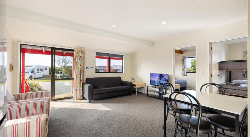 Image of Standard 2 Bedroom Unit 4