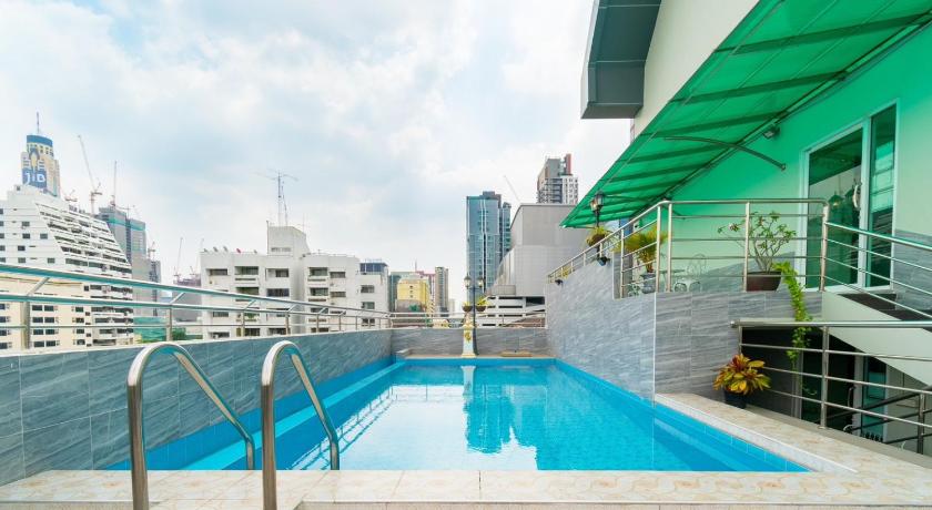 KS RESIDENCE (VICTORY MONUMENT) - image 7